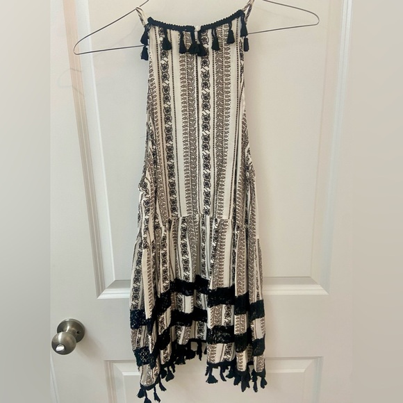 Flowy Entro Top - Picture 2 of 7